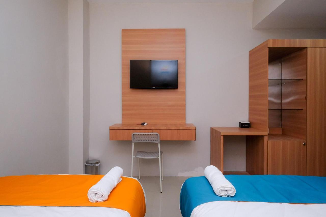 Sans Hotel Tiga Putri Semarang By Reddoorz Exteriör bild