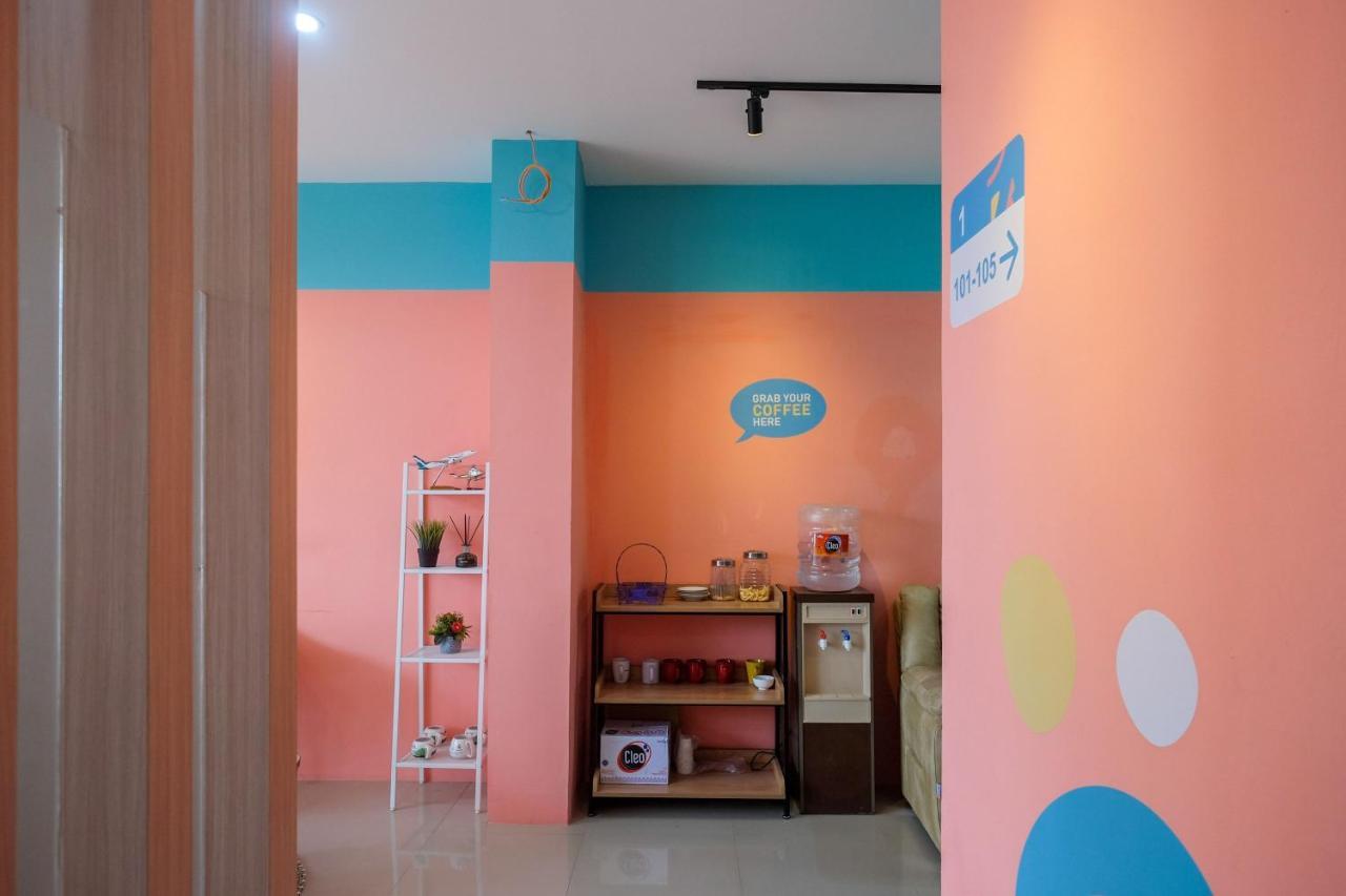 Sans Hotel Tiga Putri Semarang By Reddoorz Exteriör bild